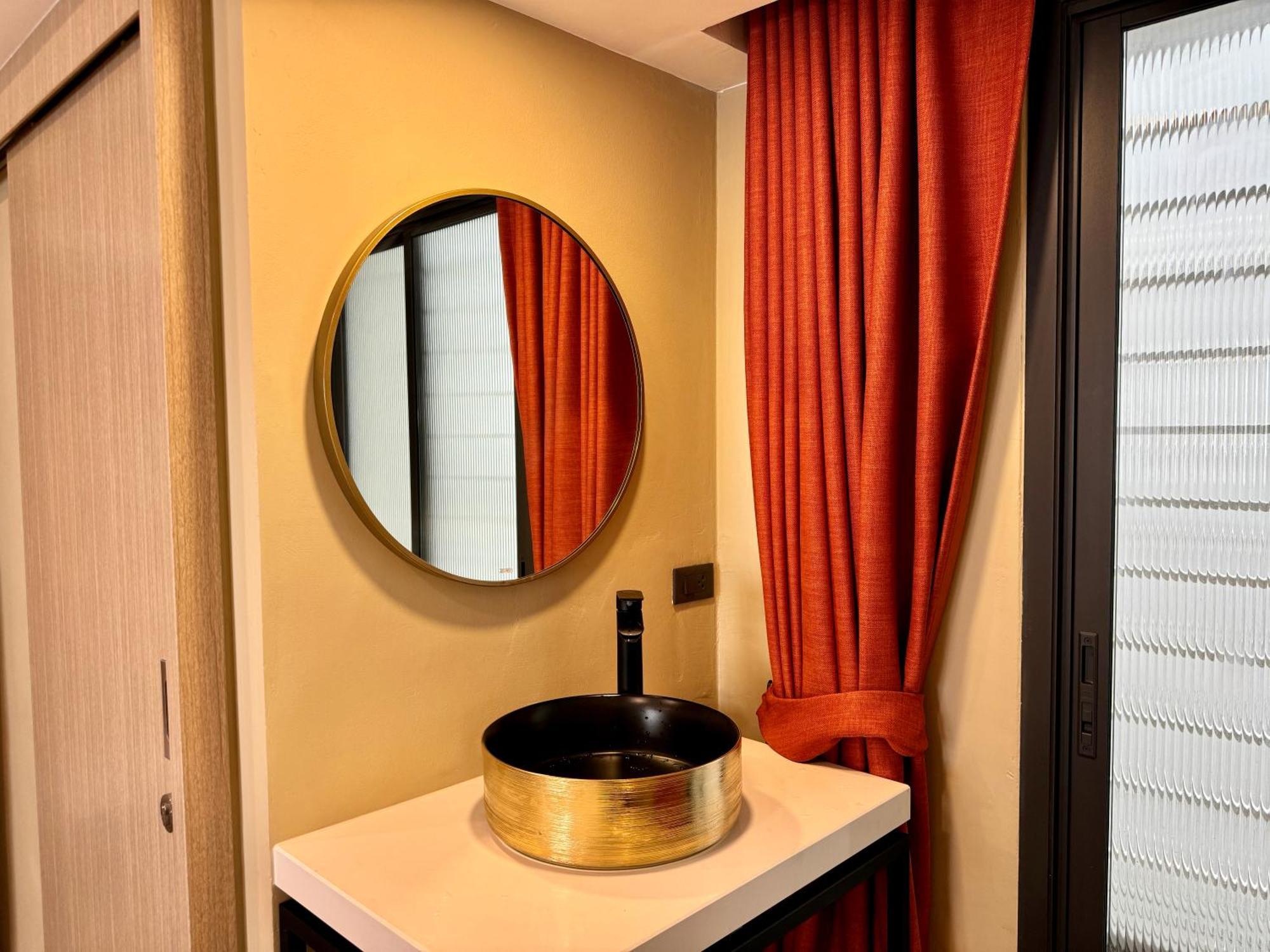 Parcel Hotel Bangkok Ngoại thất bức ảnh
